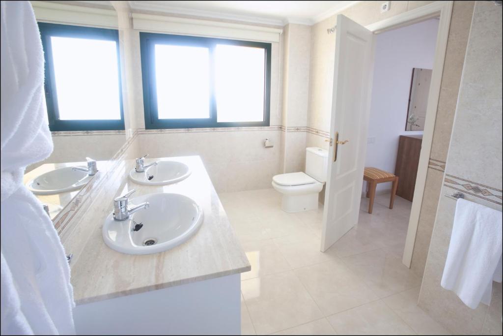Apartamentos Lomas De Campoamor Ruang foto