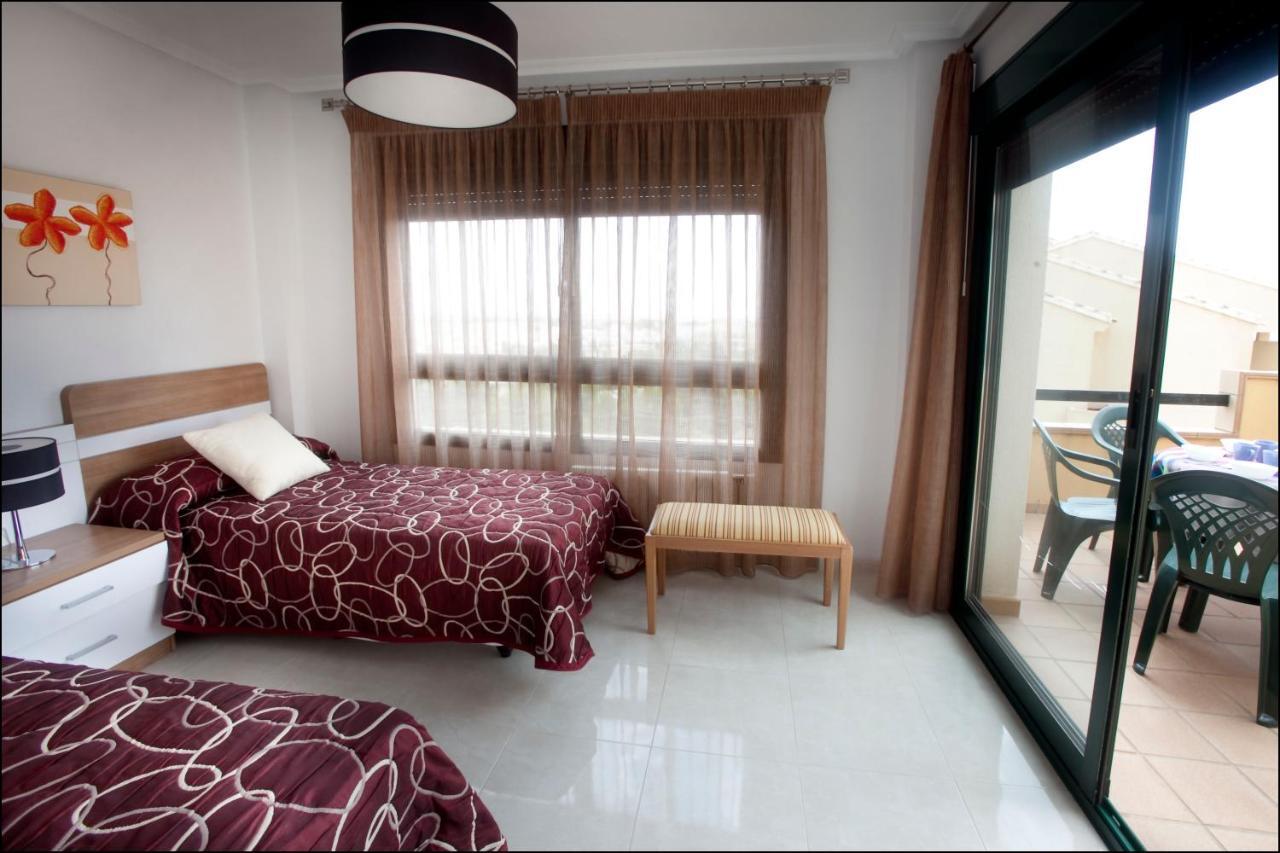 Apartamentos Lomas De Campoamor Ruang foto